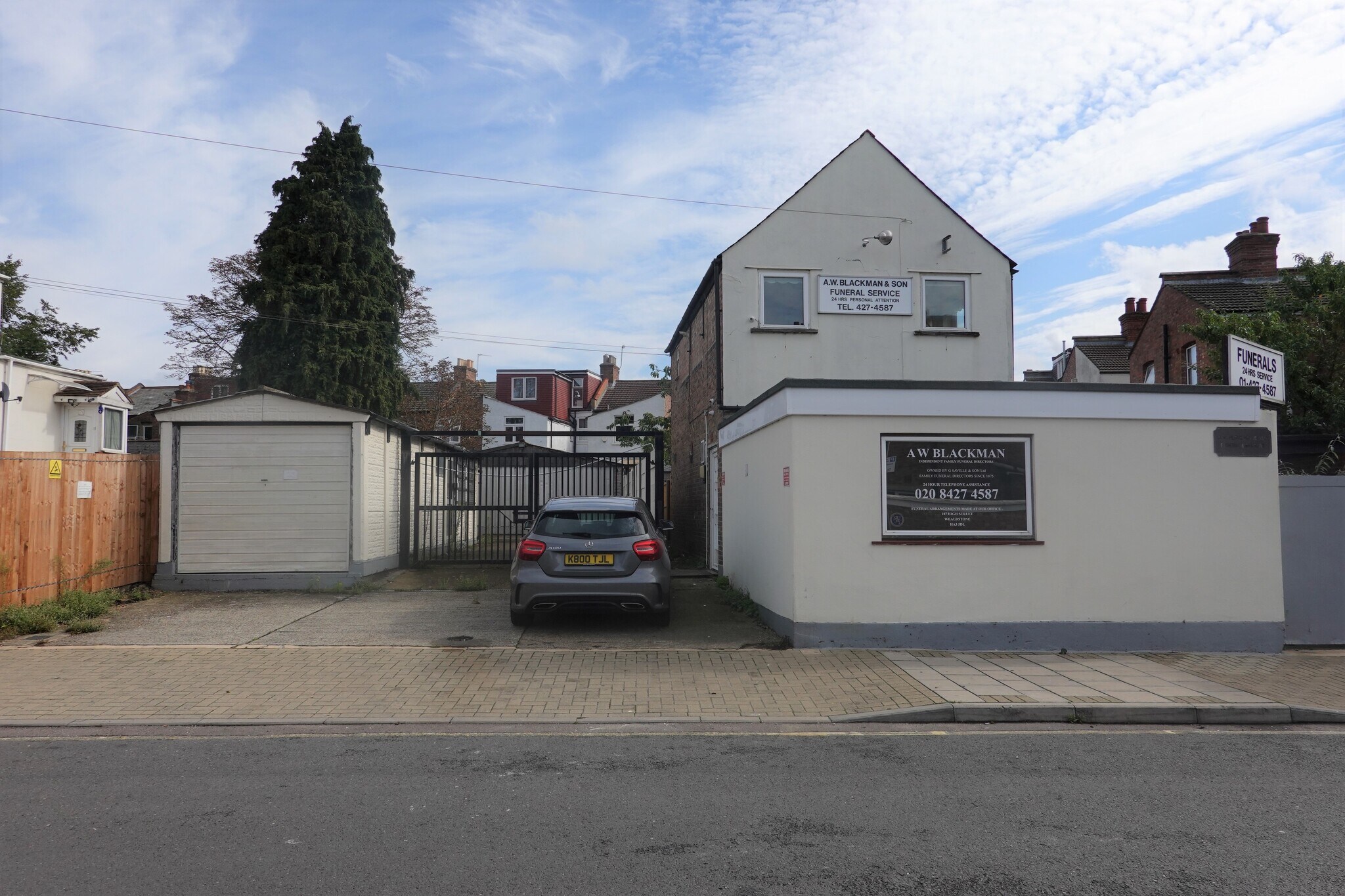 3A Thomson Rd, Harrow for sale Primary Photo- Image 1 of 1