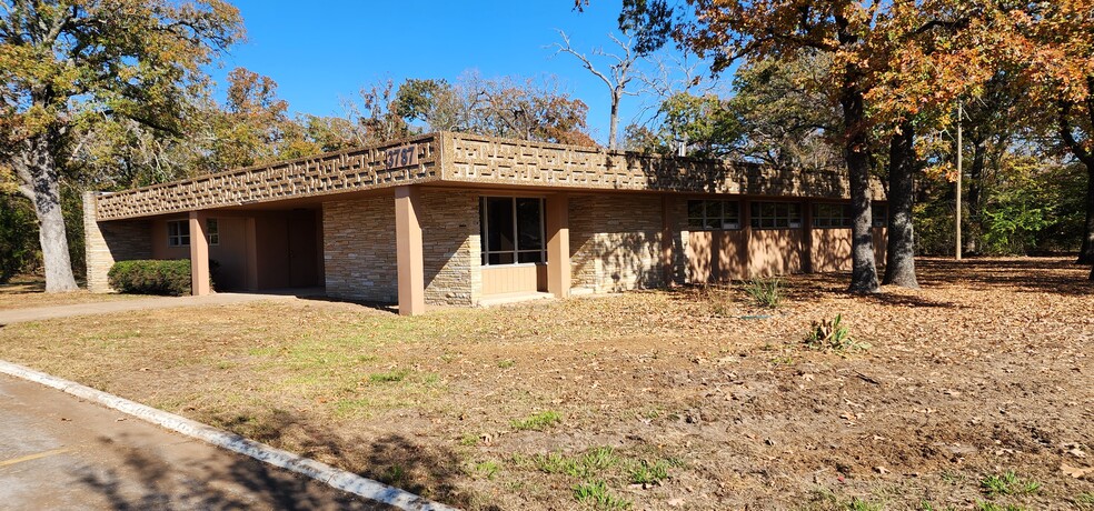 3787 NW Loop 286, Paris, TX for rent - Building Photo - Image 3 of 7