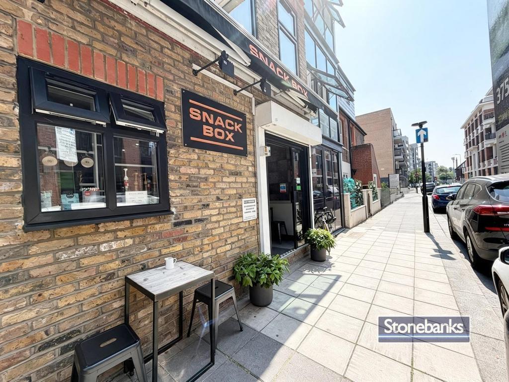 Warple Way, London to rent Building Photo- Image 1 of 17