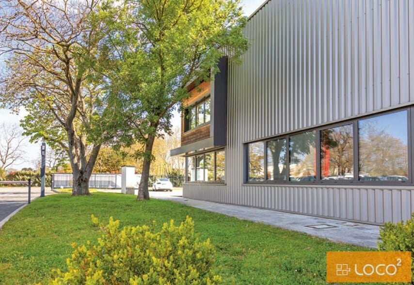 Industrial in Toulouse to rent - Building Photo - Image 3 of 10