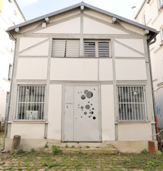 Build-to-Rent in Paris for sale - Building Photo - Image 2 of 7