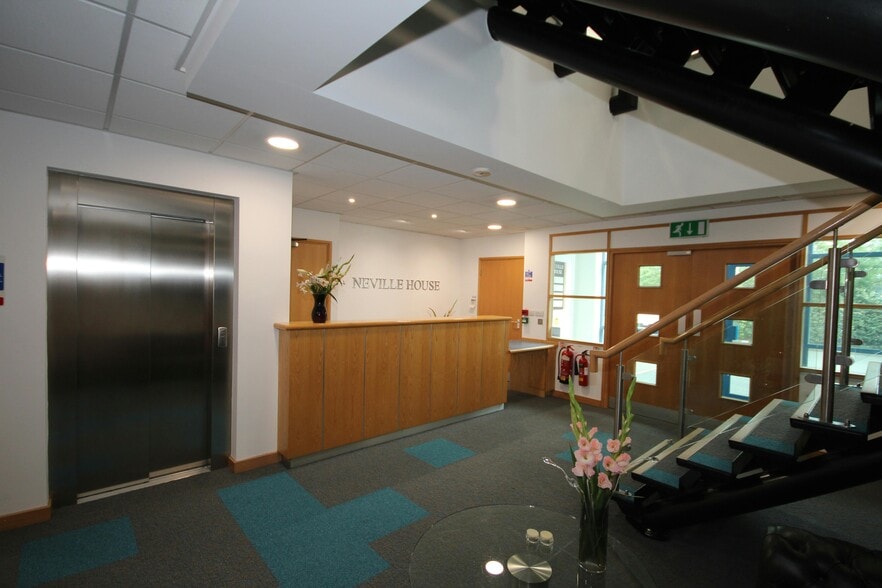 Steelpark Rd, Halesowen to rent - Building Photo - Image 3 of 10