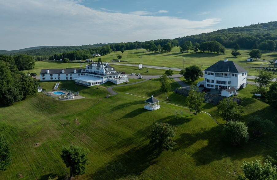 2517 Main Rd, Dedham, ME for sale - Building Photo - Image 1 of 18