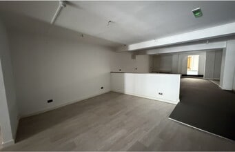 3 High St, Fareham to rent Interior Photo- Image 2 of 6