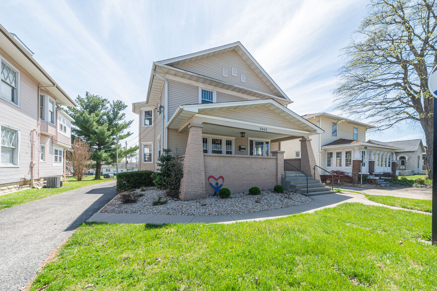 2003 Broadway St, Mount Vernon, IL for sale - Building Photo - Image 1 of 36