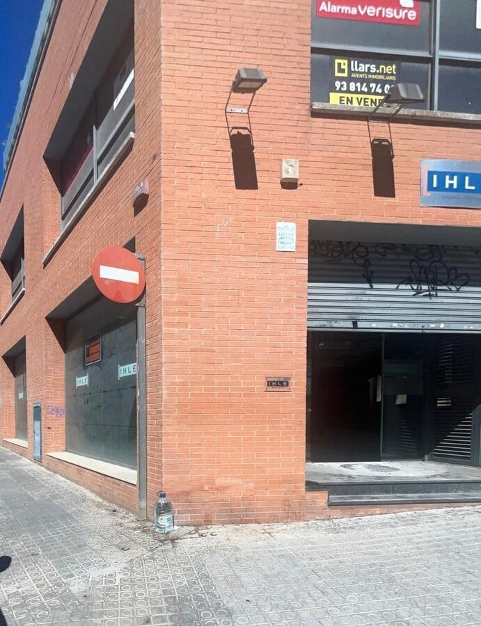 Vilanova i la Geltrú, BAR 08800 - Unit 1-2 - - Interior Photo - Image 2 of 10