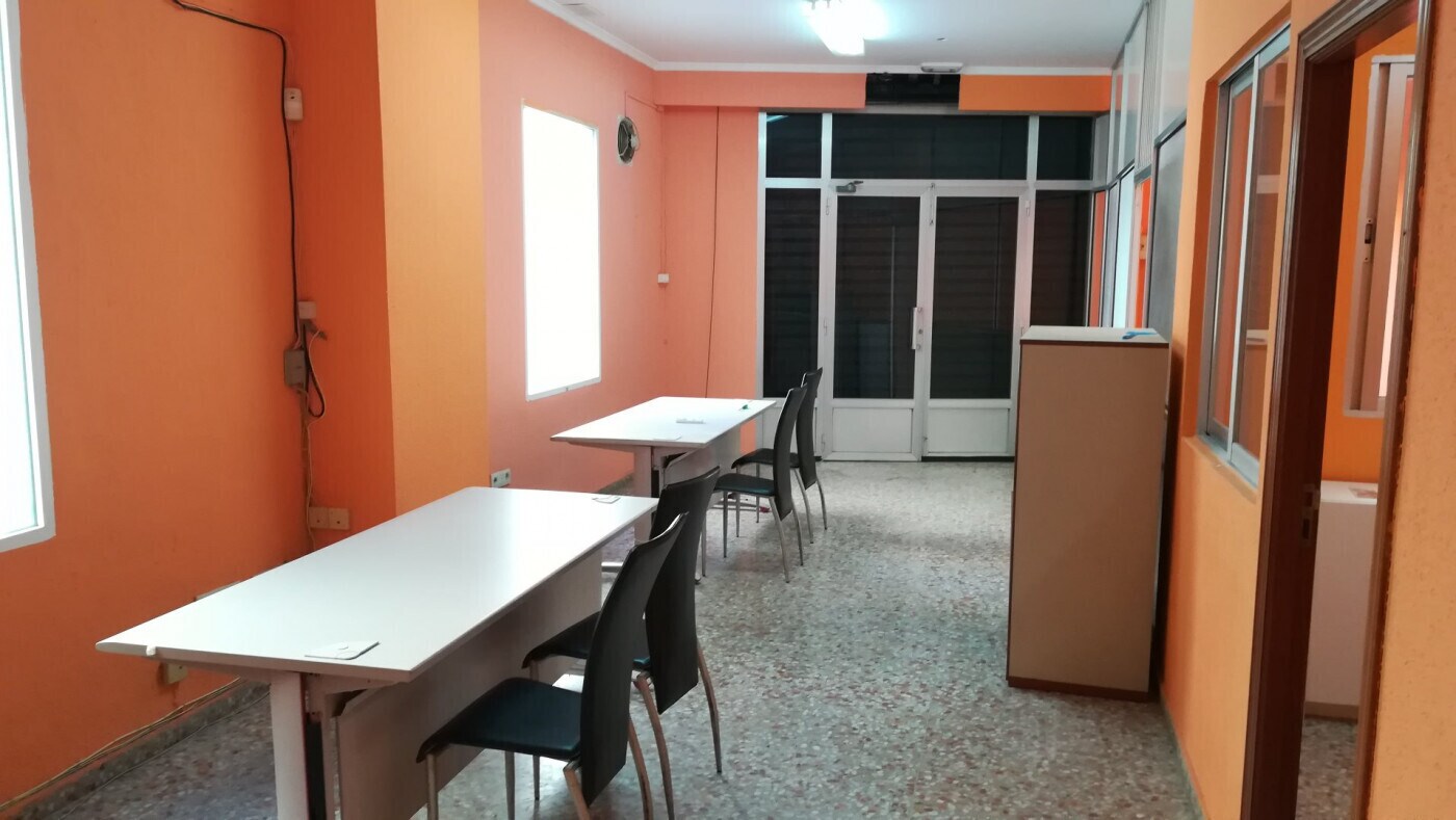 Retail in Algemesí, Valencia to rent Building Photo- Image 1 of 8