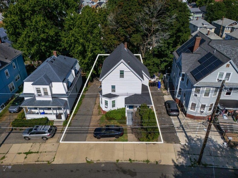 374 Broadway, Malden, MA for sale - Building Photo - Image 2 of 10