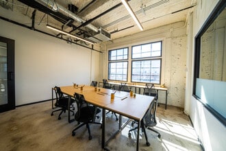 209 10th Ave S, Nashville, TN to rent Interior Photo- Image 1 of 1