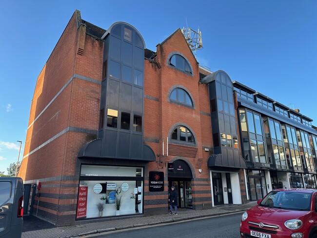 More details for 22 Station Rd, Gerrards Cross - Office to Rent