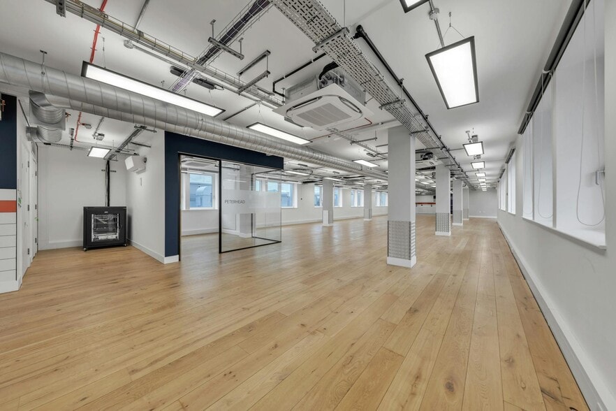 10 Jamestown Rd, London to rent - Building Photo - Image 2 of 16