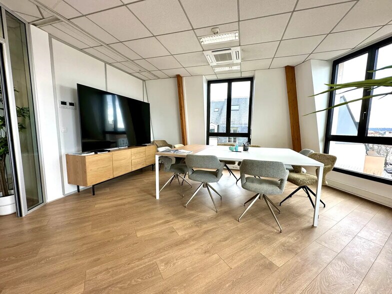 1 Bis Avenue Foch, Saint-Maur-des-Fossés to rent - Interior Photo - Image 2 of 5