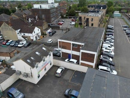 21 Woodthorpe Rd, Ashford for sale - Building Photo - Image 2 of 7