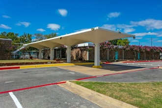 2300 S Texas Ave, Bryan, TX for rent Building Photo- Image 1 of 3