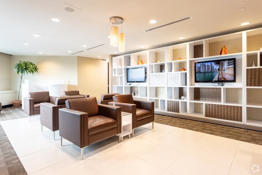 10180 101 St NW, Edmonton, AB to rent - Building Photo - Image 3 of 36