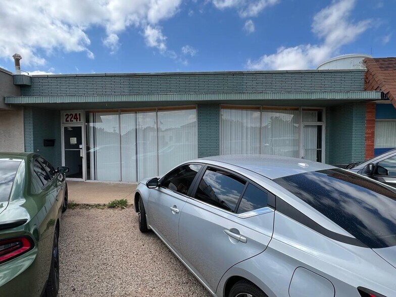 2241 34th St, Lubbock, TX for rent - Building Photo - Image 2 of 5