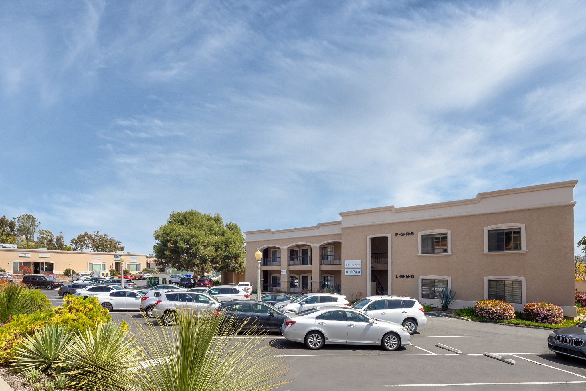 Rincon Plaza portfolio of 4 properties for sale on LoopNet.co.uk Building Photo- Image 1 of 11