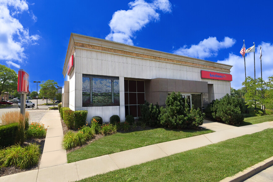 1080 Elmhurst Rd, Mount Prospect, IL for sale - Building Photo - Image 1 of 1