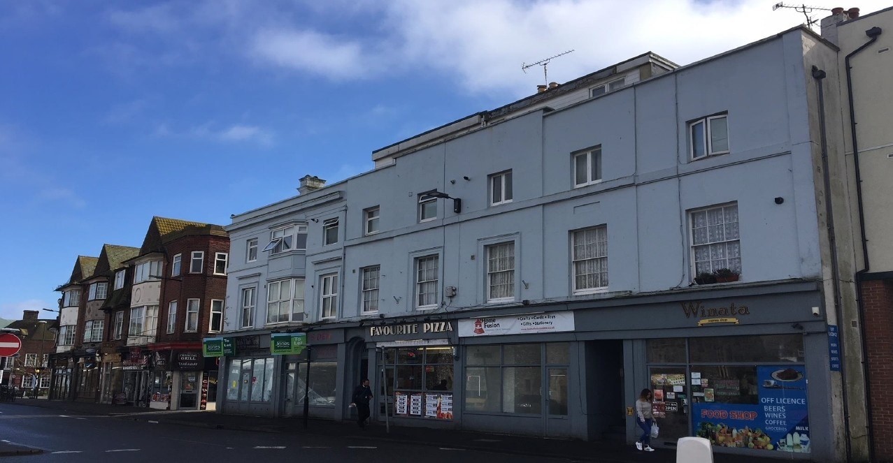 12 High St, Littlehampton to rent Primary Photo- Image 1 of 2