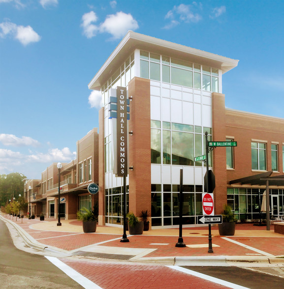 242 S Main St, Holly Springs, NC for rent - Building Photo - Image 1 of 5