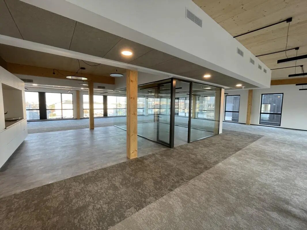 97 Rue Martha Desrumaux, Nanterre to rent Interior Photo- Image 1 of 2