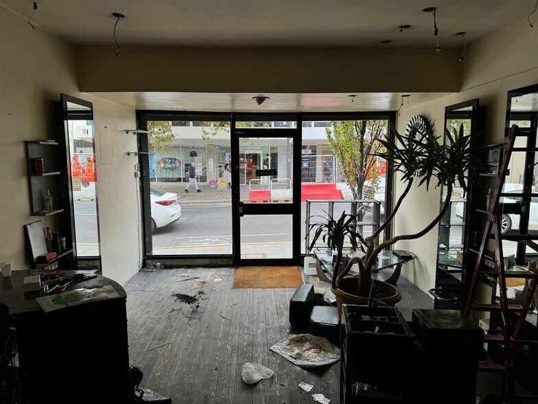 129 Hoe St, London to rent - Building Photo - Image 3 of 10