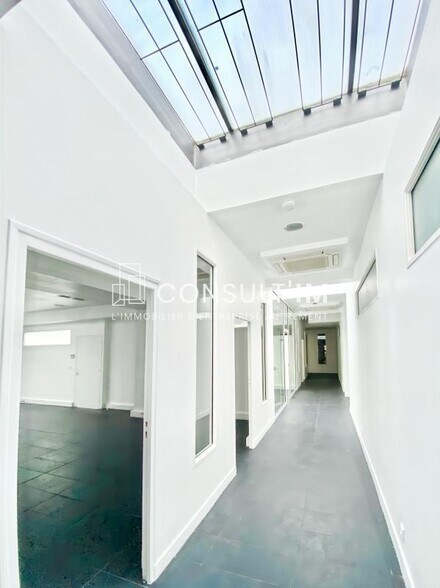 Office in Puteaux to rent - Interior Photo - Image 3 of 7