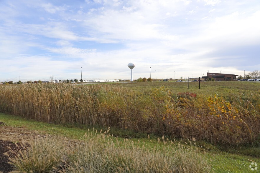 3691 Willowcreek Rd, Portage, IN for sale - Primary Photo - Image 1 of 7