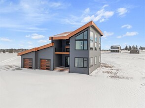 20709 Oak Ridge Rd, Sturgis, SD for sale Primary Photo- Image 1 of 1