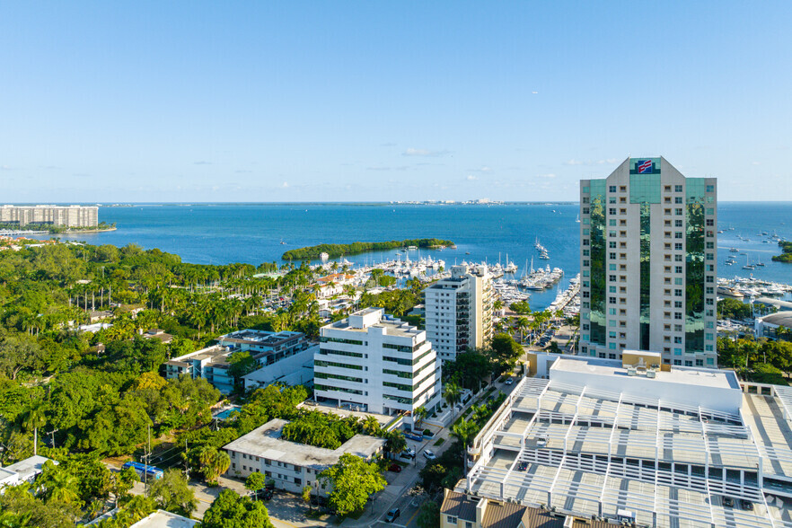 3225 Aviation Ave, Coconut Grove, FL for rent - Aerial - Image 3 of 5