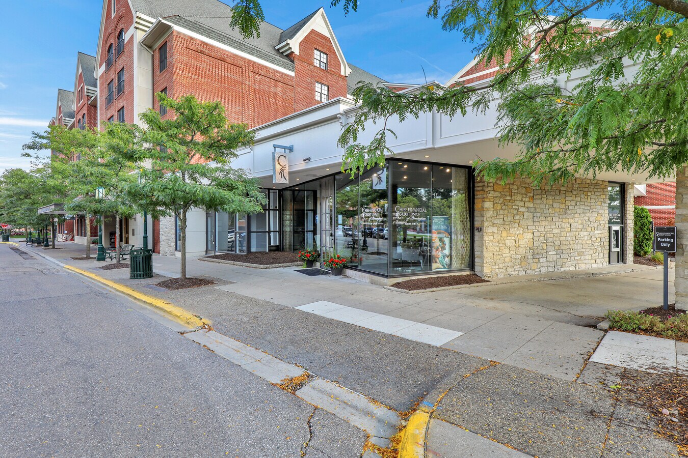 175 W Merrill St, Birmingham, MI 48009 UK