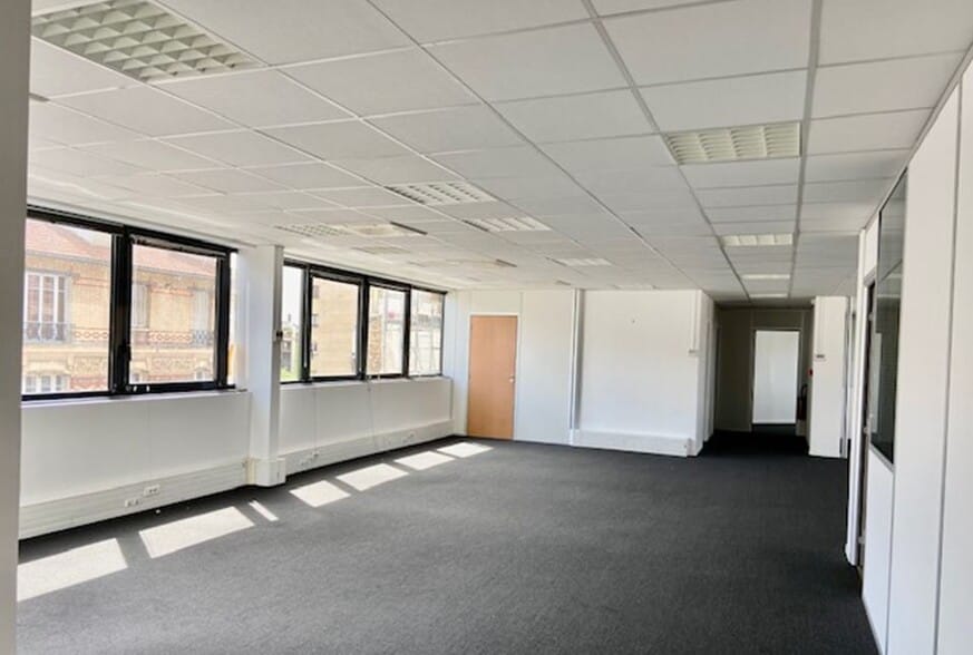 Office in Boulogne-Billancourt to rent - Interior Photo - Image 3 of 8