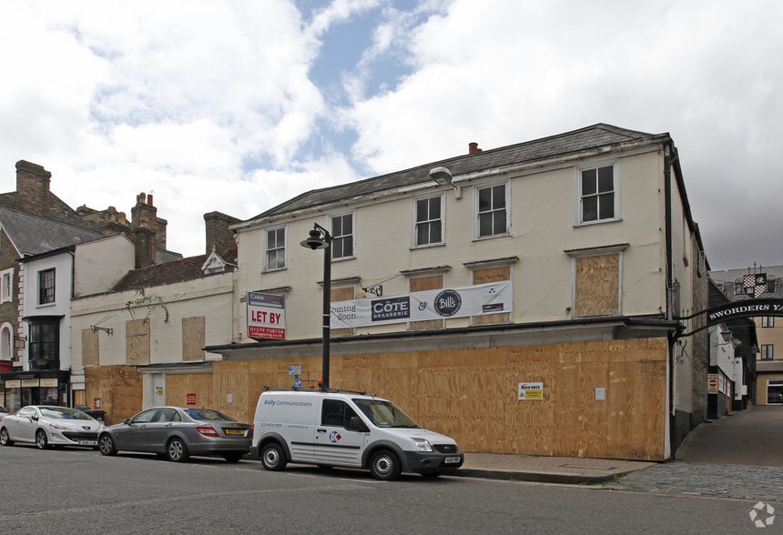 15 North St, Bishop's Stortford to rent - Primary Photo - Image 1 of 3