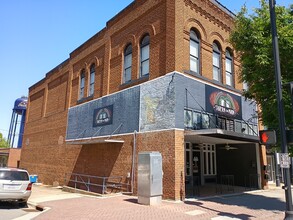 100 N Main Ave, Newton, NC for rent Building Photo- Image 2 of 44