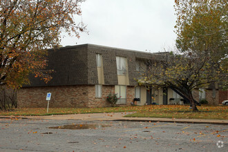 1700 N Sioux Ave, Claremore, OK for sale Primary Photo- Image 1 of 1