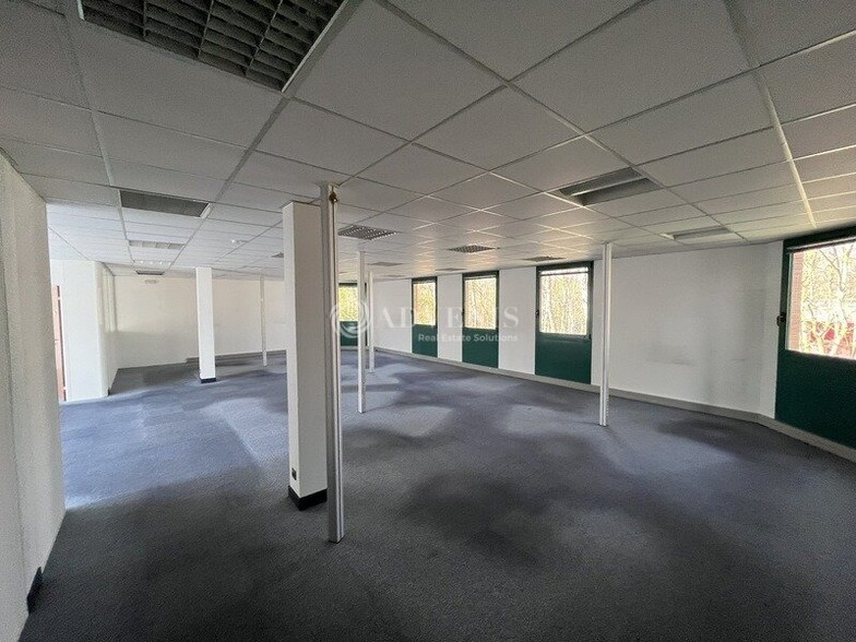 Office in Trappes to rent - Interior Photo - Image 3 of 4