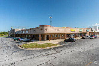 2940 W Sunset Ave, Springdale, AR for rent Building Photo- Image 1 of 8