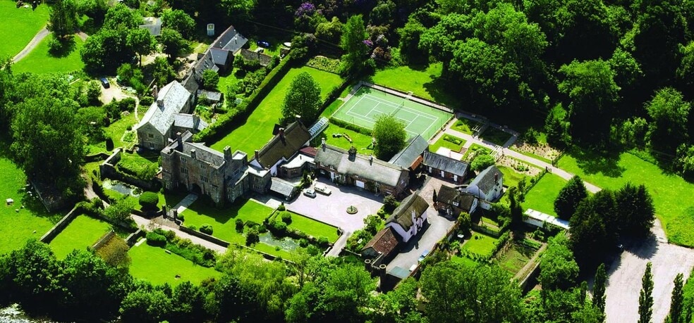 Bickleigh Castle, Bickleigh to rent - Aerial - Image 1 of 5