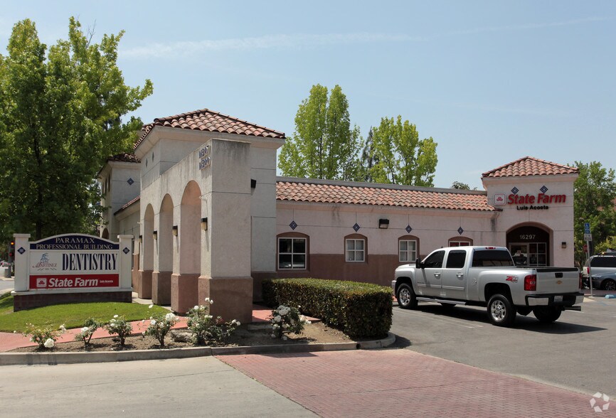 16297 Paramount Blvd, Paramount 90723 UK