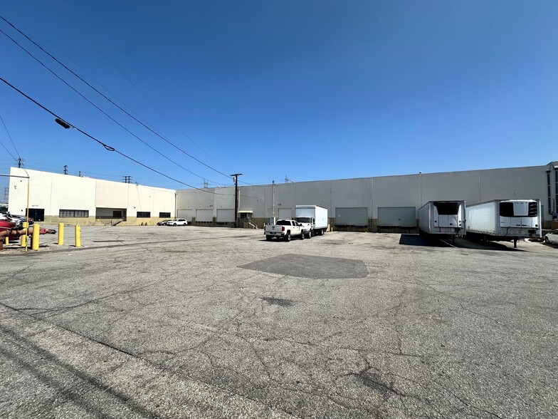 4270-4310 S Maywood Ave, Vernon, CA for rent - Building Photo - Image 1 of 41