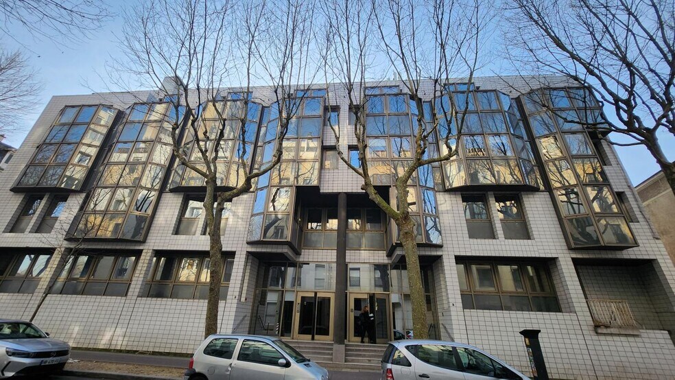 Office in Boulogne-Billancourt to rent - Building Photo - Image 2 of 7