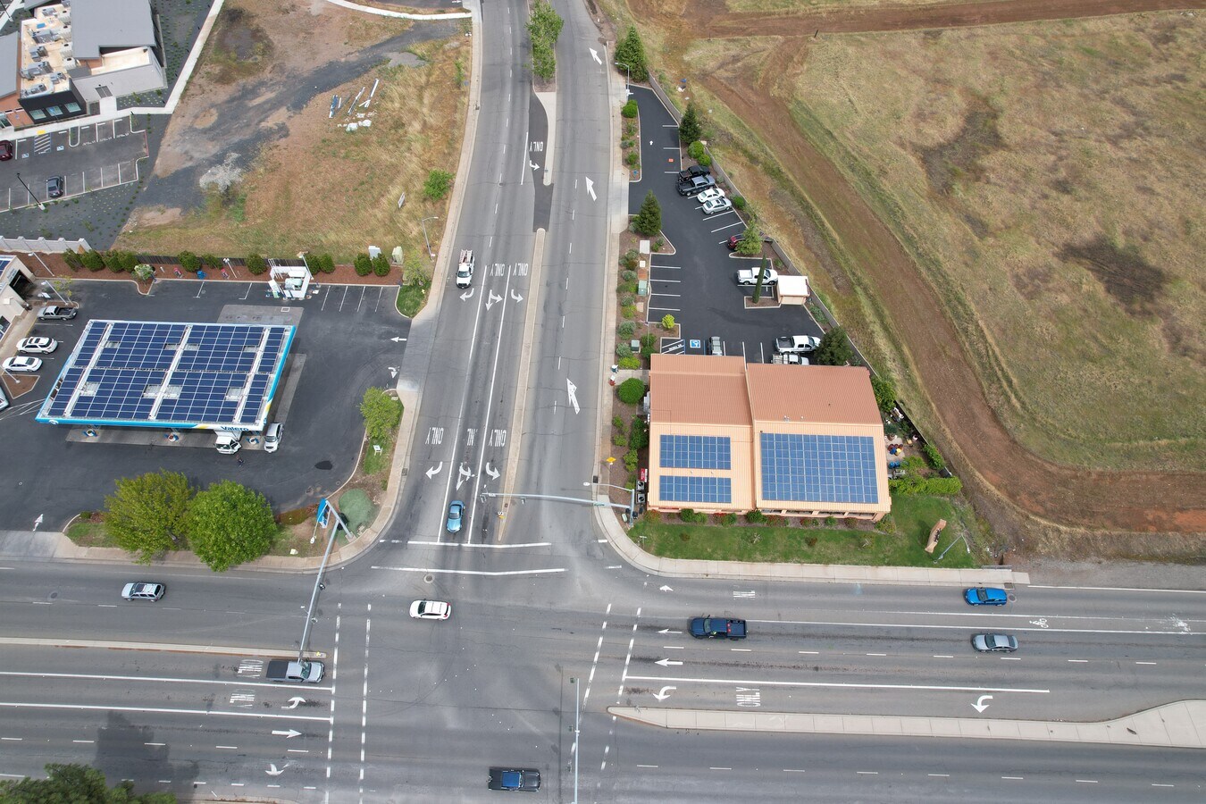 2499 Bruce Rd, Chico 95928 UK