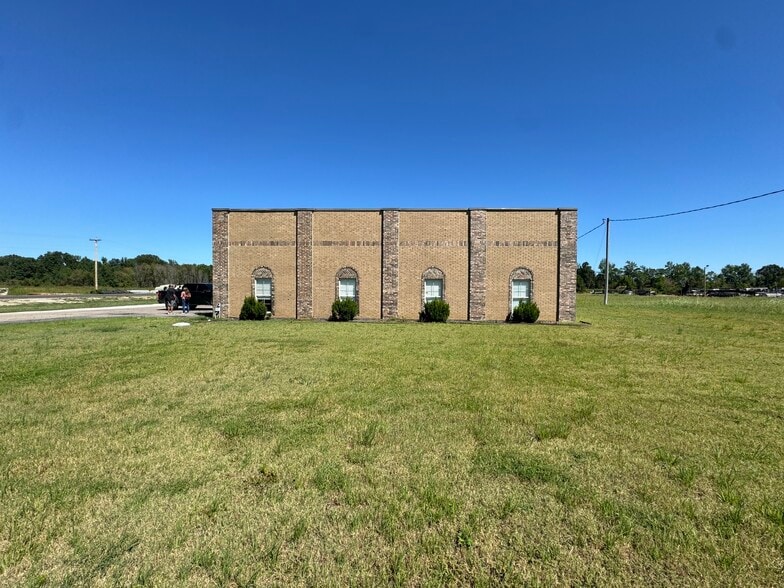 298 Quality Dr, Byhalia, MS to rent - Building Photo - Image 2 of 9