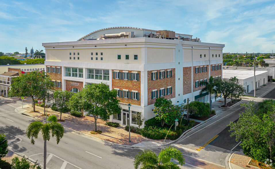 1005 Lake Ave, Lake Worth, FL for sale - Building Photo - Image 1 of 1