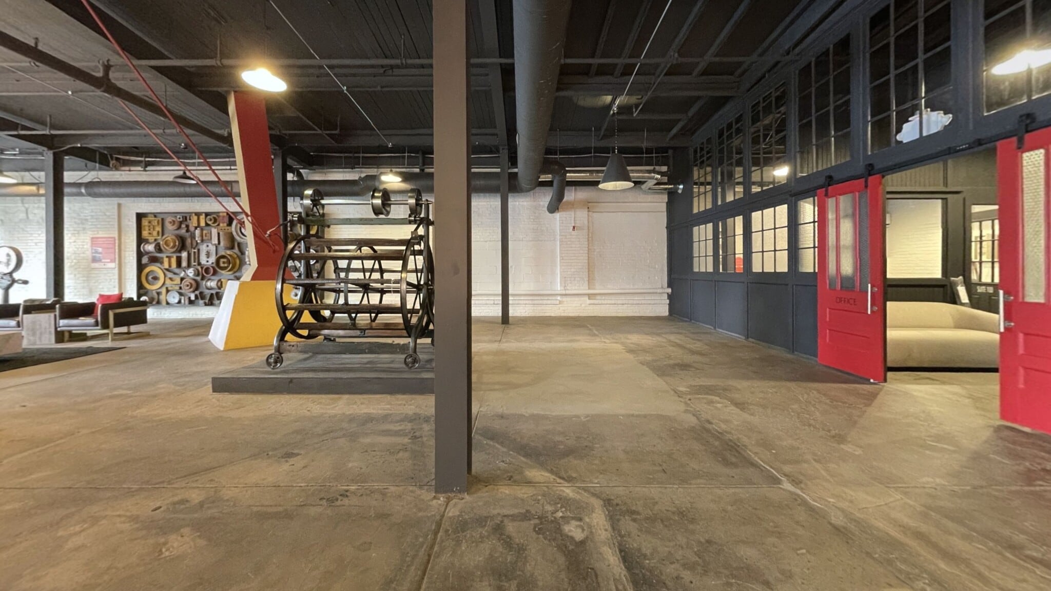 650 E North St, Bethlehem, PA to rent Interior Photo- Image 1 of 6