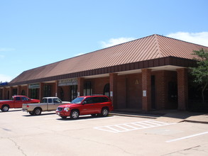 212 Old Grande Blvd, Tyler, TX for rent Building Photo- Image 1 of 6