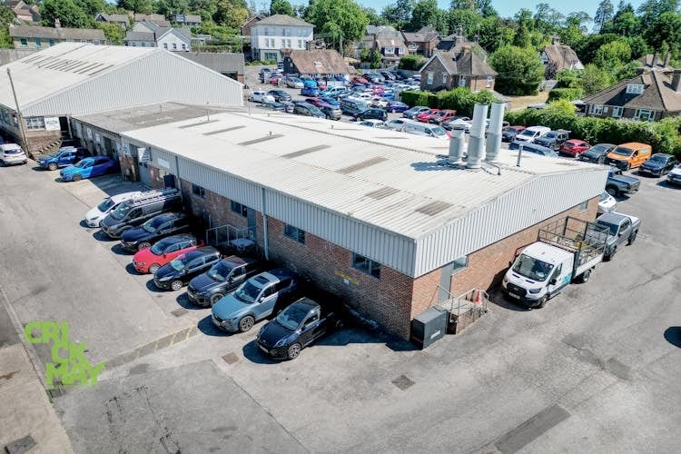22 Wivelsfield Rd, Haywards Heath to rent - Building Photo - Image 2 of 2