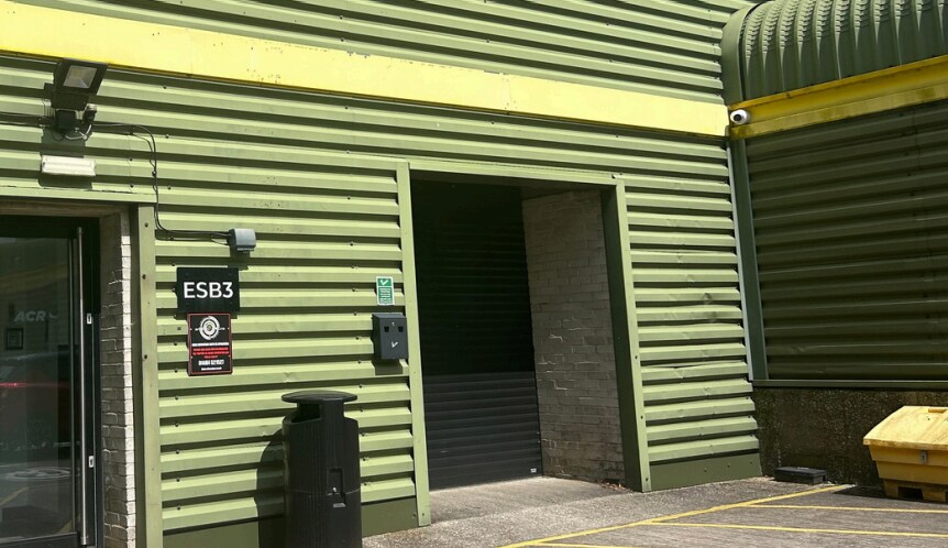 Meltham Mills Rd, Meltham for sale Primary Photo- Image 1 of 1