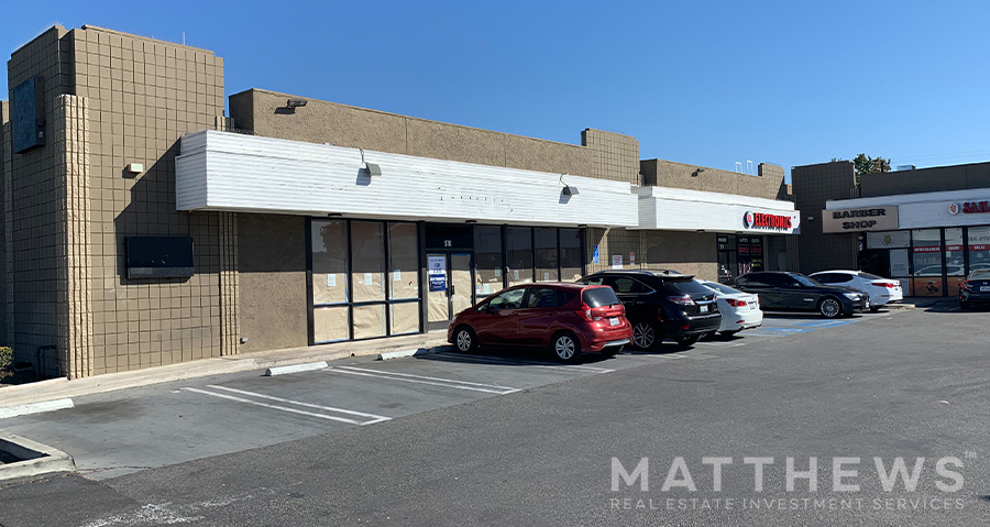 570-598 S Brookhurst St, Anaheim, CA for rent - Building Photo - Image 2 of 3