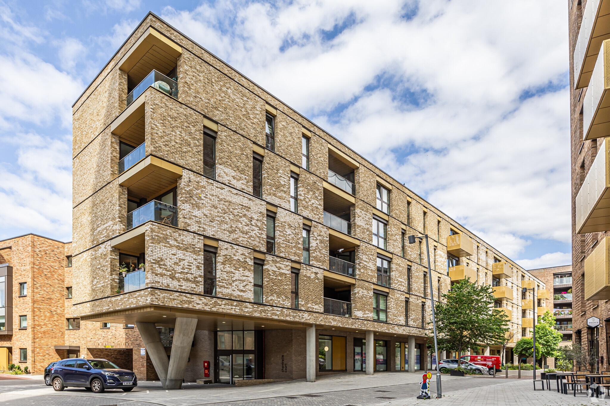 Yeoman St, London for sale Primary Photo- Image 1 of 7